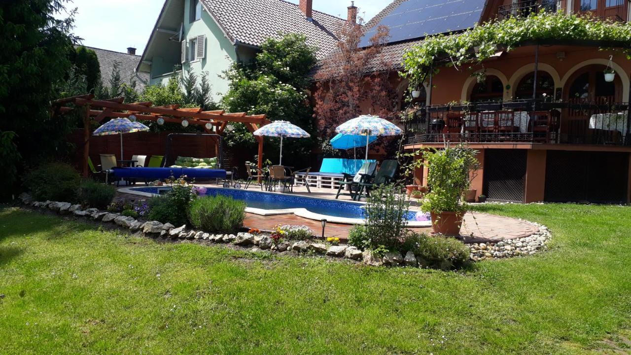 Katica Vendeghaz Somogyvar - Ladybird Villa Somogyvár Exterior foto
