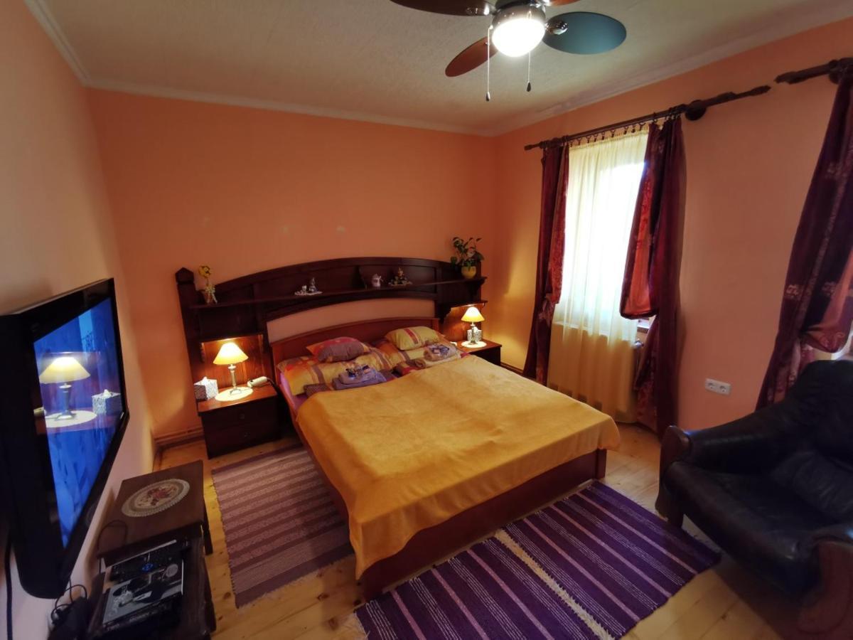 Katica Vendeghaz Somogyvar - Ladybird Villa Somogyvár Exterior foto