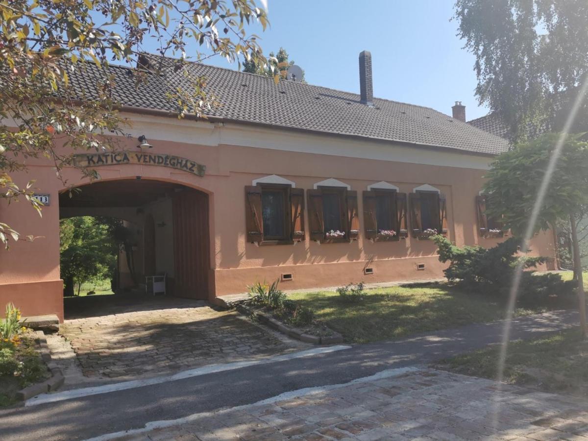 Katica Vendeghaz Somogyvar - Ladybird Villa Somogyvár Exterior foto
